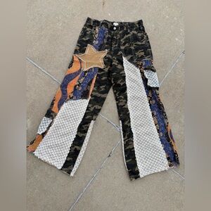 POL Camouflage Flare Leg Pants size M/29
